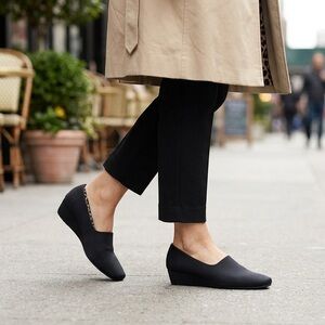 Vionic Powell Demi Wedge Slip On Loafers Black Size 6.5 Orthaheel